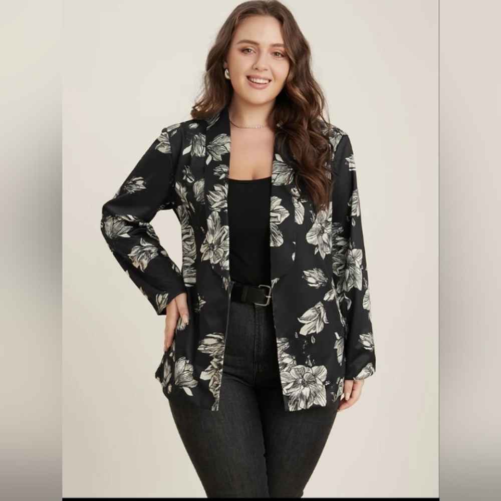 BloomChic, Floral, Tied Back Professional Blazer, Black, Size Large